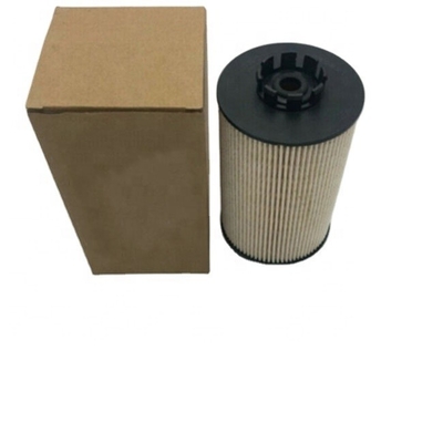 El elemento del cartucho del filtro de combustible P550821 del fabricante OEM 3004473C93 P550821 FS19869 para clasificador/excavadora/camión