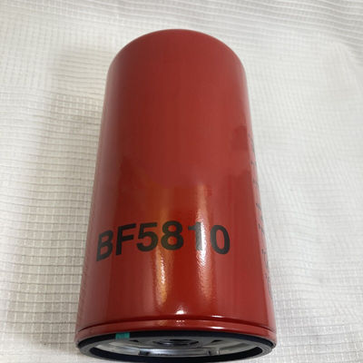 BF5810 23518482 Partes de excavadoras Filtro de combustible con tamaño estándar y papel de filtro de hierro