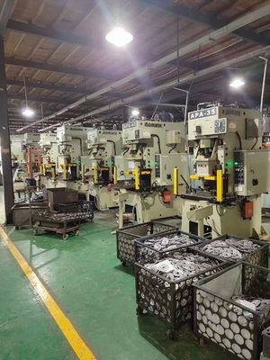 EF-13100 Filtro de combustible para camiones y motores diesel Su solución única de reemplazo/reparación