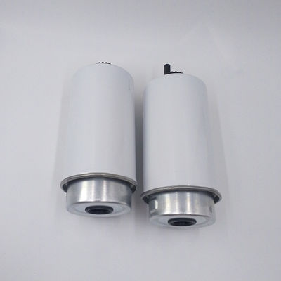 Filtro de combustible P551425 5198957 32925994 RE54719 FS550435 26560139 para camión V836867595
