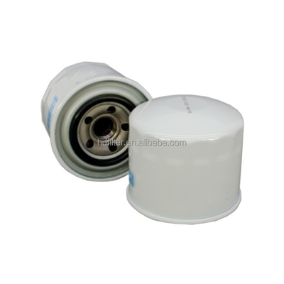 Elemento de filtro de combustible para camiones y tractores Partes de motores diesel Número de referencia P550048